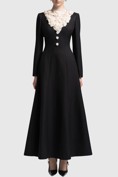 Sophisticated Dress with a Clean Classic Look