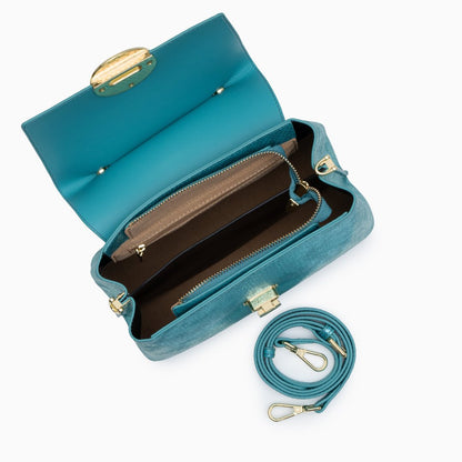 A Vintage Style Bag with Delicate Timeless Details