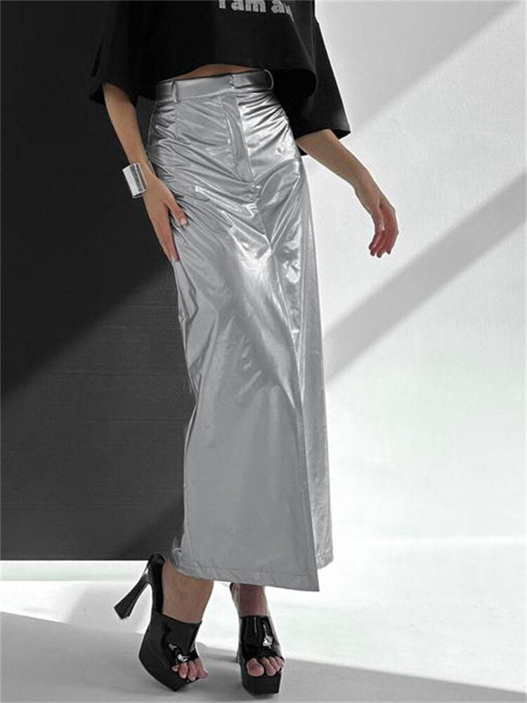 Sophisticated Garment with a Clean Classic Look