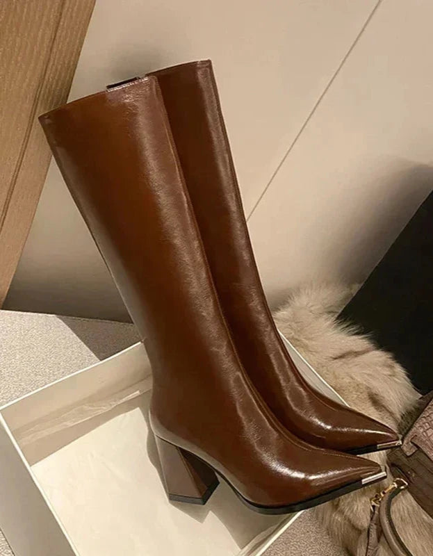 Well Tailored Boots with a Graceful Silhouette