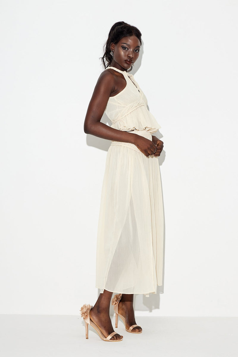 Sophisticated Garment with a Clean Classic Look