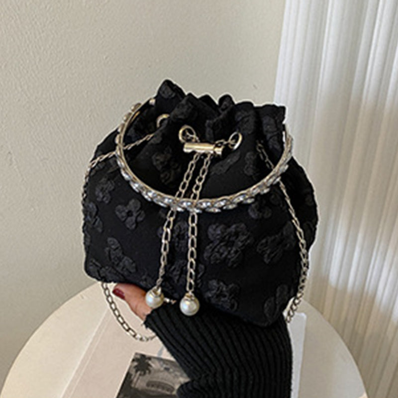 Effortlessly Elegant Bag with a Timeless Design