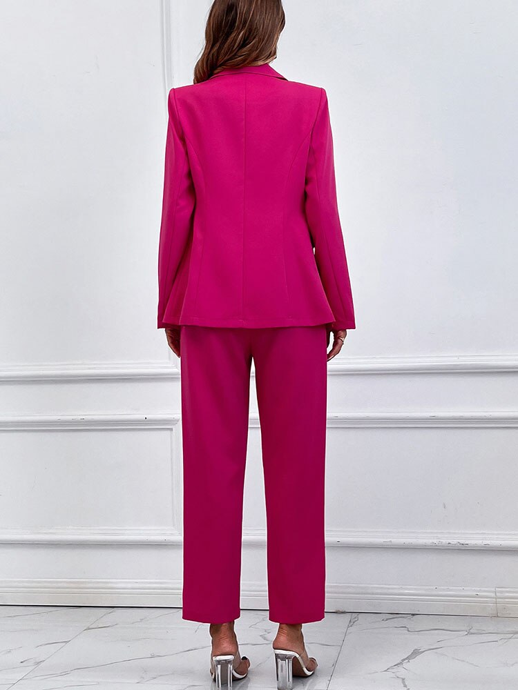 Sophisticated Garment with a Clean Classic Look
