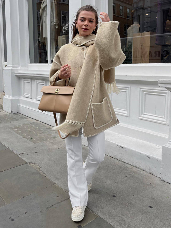Effortlessly Elegant Coat with a Timeless Design