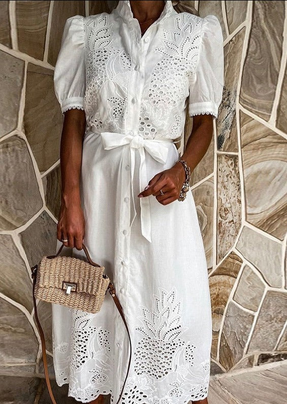Well Tailored Dress with a Graceful Silhouette