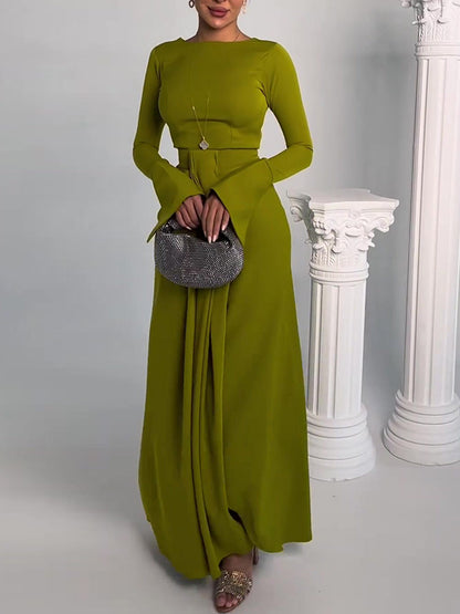 Gracefully Styled Dress for Any Occasion
