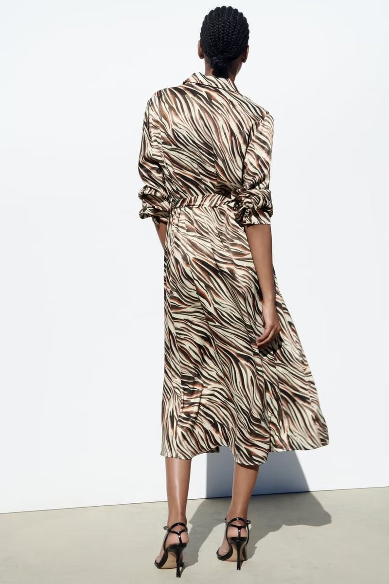 Sophisticated Dress with a Clean Classic Look