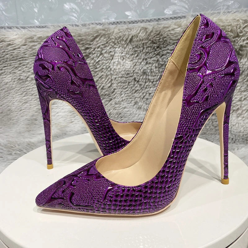 Well Tailored Shoes with a Graceful Silhouette
