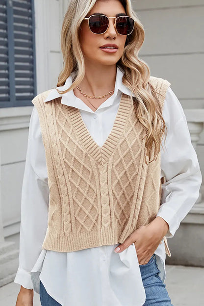 Effortlessly Elegant Sweater with a Timeless Design