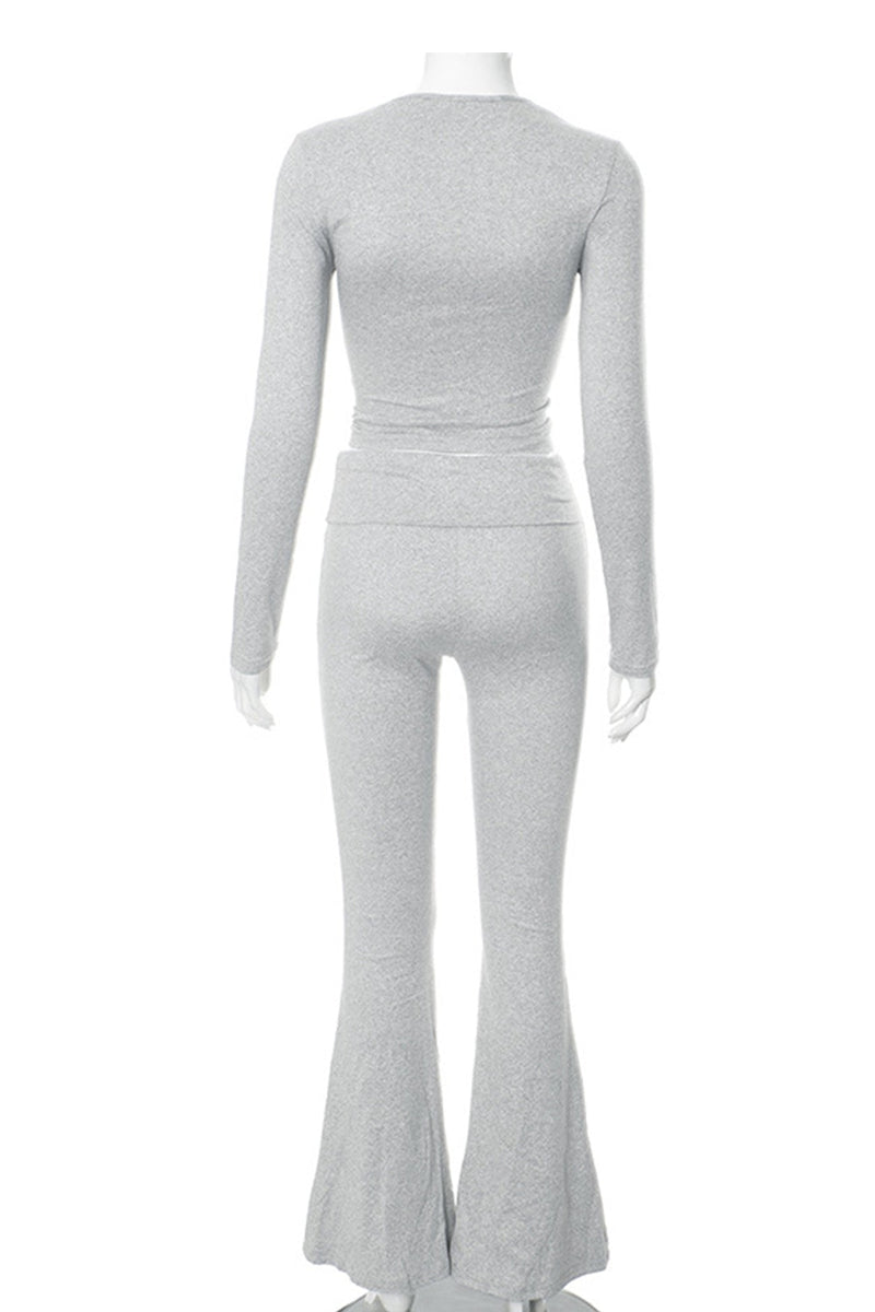 Effortlessly Elegant Pants with a Timeless Design