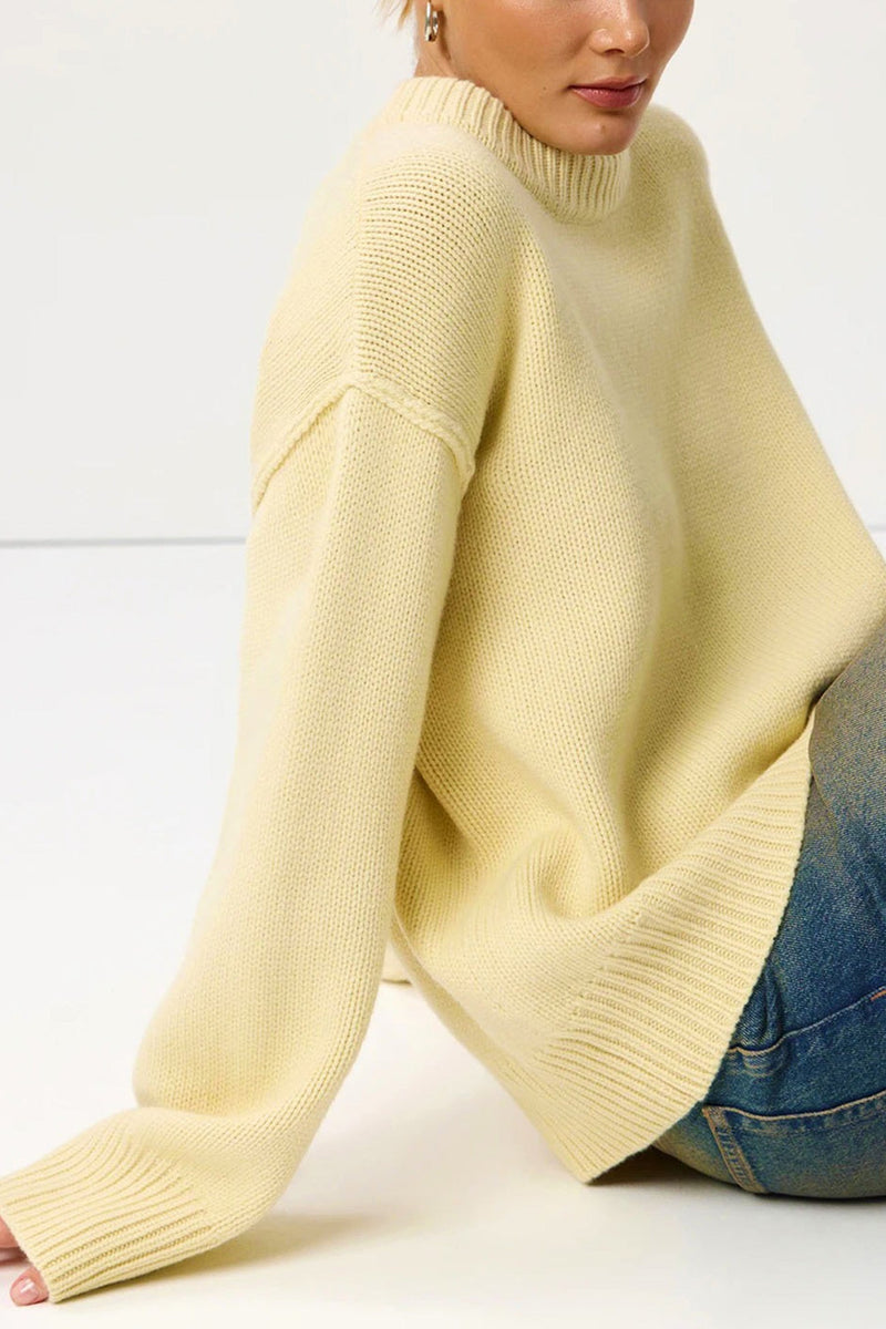 Well Tailored Sweater with a Graceful Silhouette