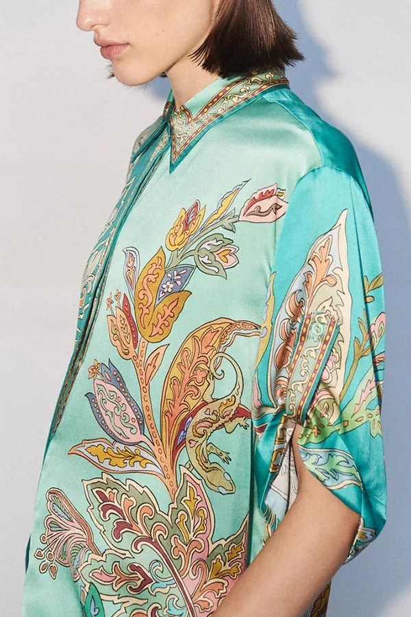 Beautifully Crafted Blouse in a Classic Style