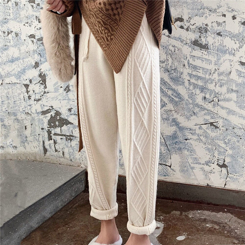 Beautifully Finished Pants in a Timeless Design