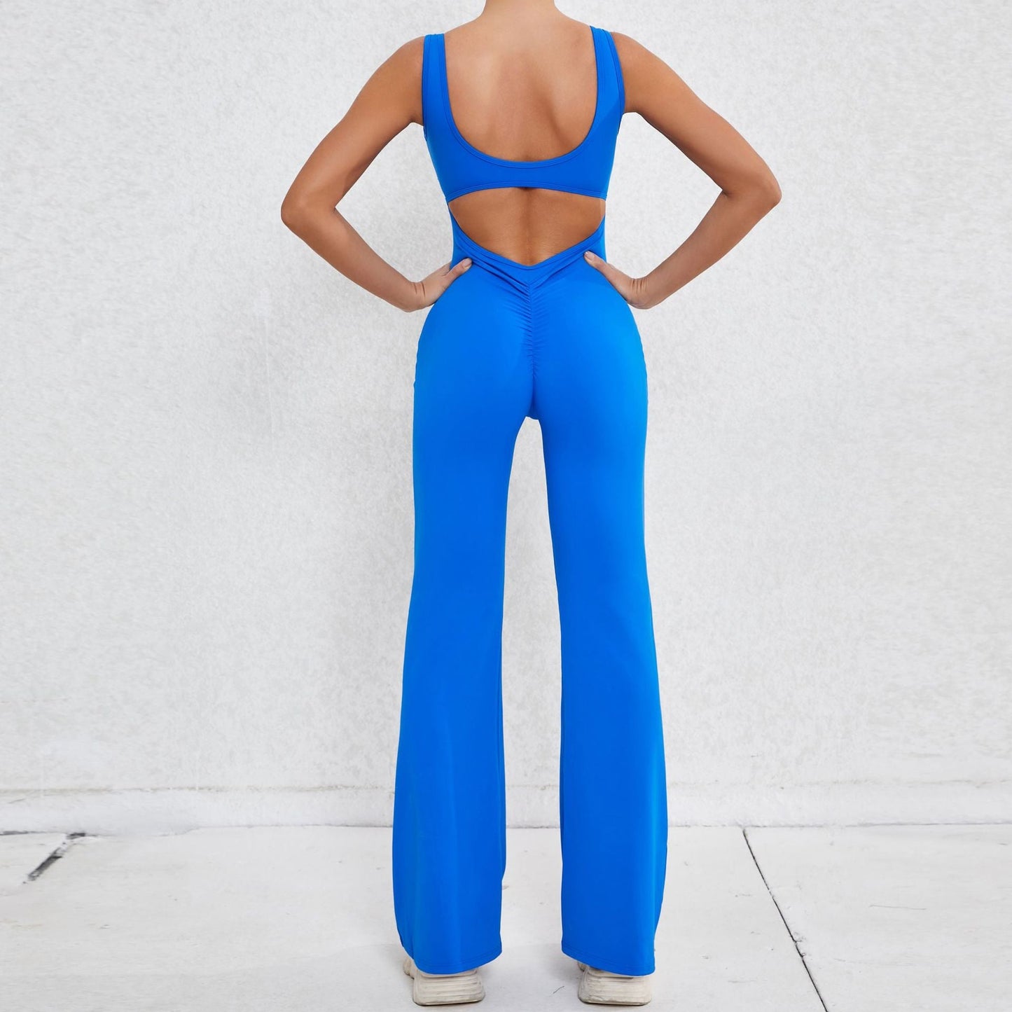 Well Tailored Garment with a Graceful Silhouette