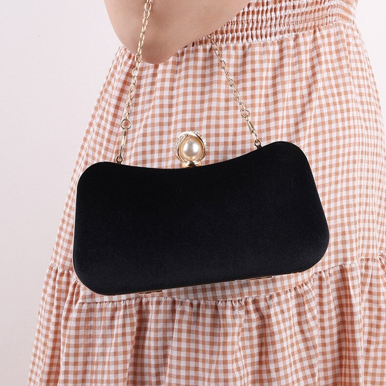 Beautifully Finished Garment in a Timeless Design