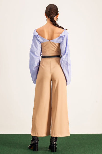 Effortlessly Elegant Pants with a Timeless Design