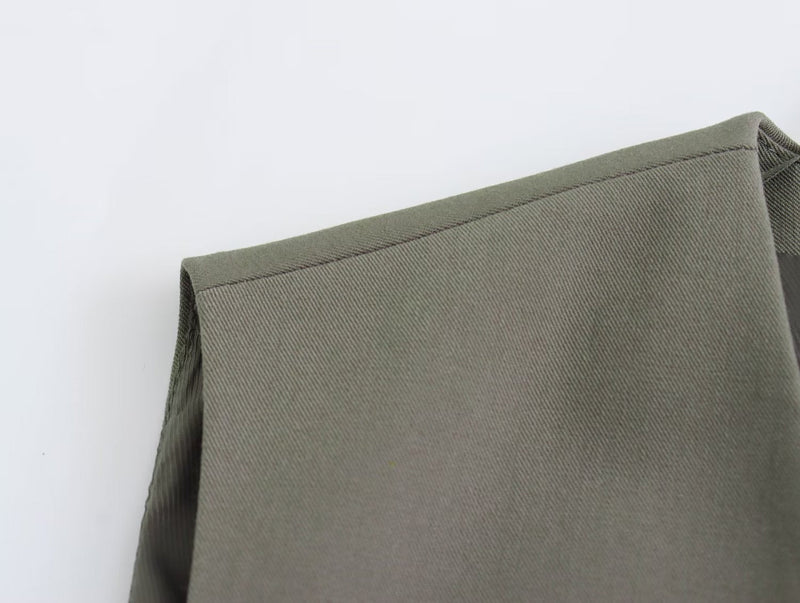 Elegantly Styled Pants for Everyday Wear
