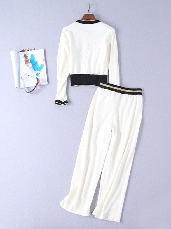 Sophisticated Garment with a Clean Classic Look