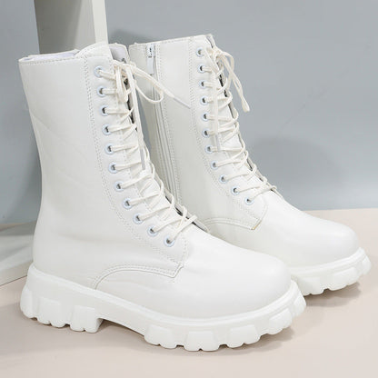Well Tailored Shoes with a Graceful Silhouette