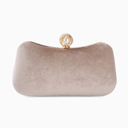 Beautifully Finished Garment in a Timeless Design