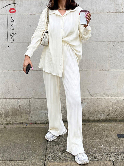 Elegantly Styled Shirt for Everyday Wear