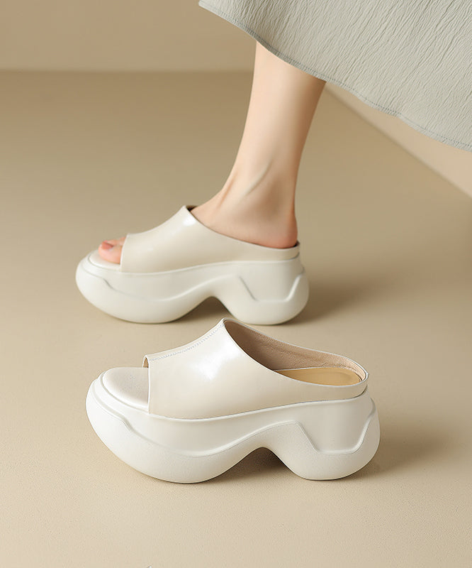 Polished Sandals with an Effortless Classic Look