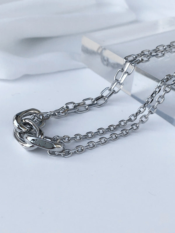 Effortlessly Elegant Garment with a Timeless Design