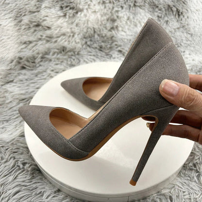 Well Tailored Heels with a Graceful Silhouette