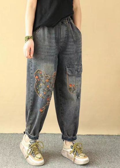 Elegantly Styled Pants for Everyday Wear