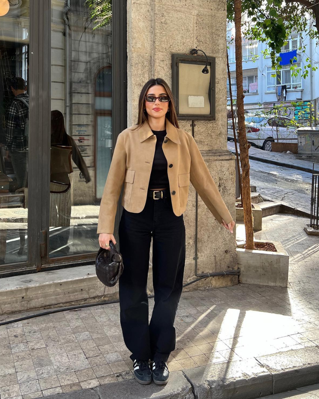 Well Tailored Jacket with a Graceful Silhouette
