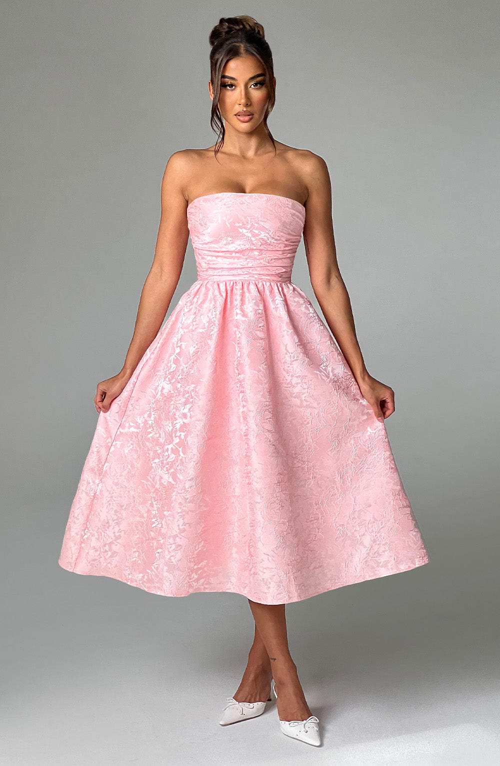 Gracefully Styled Dress for Any Occasion