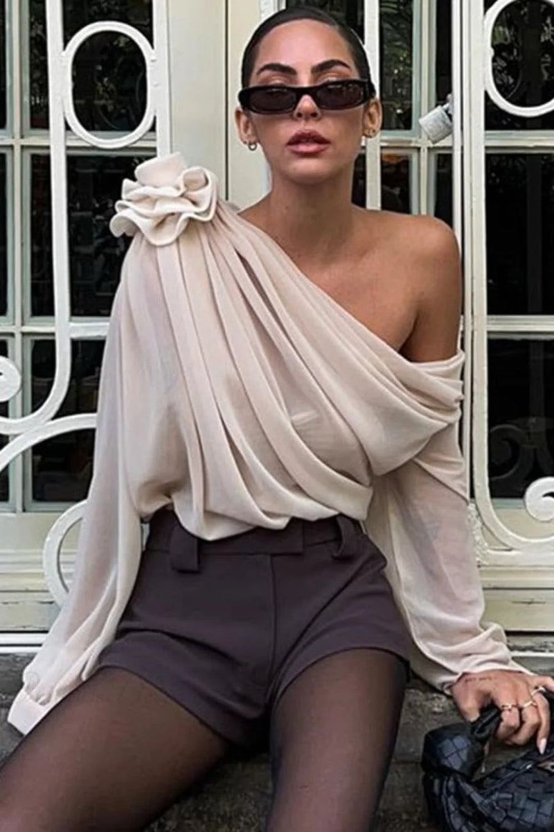 Polished Blouse with an Effortless Classic Look