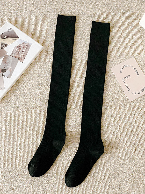 Well Tailored Garment with a Graceful Silhouette