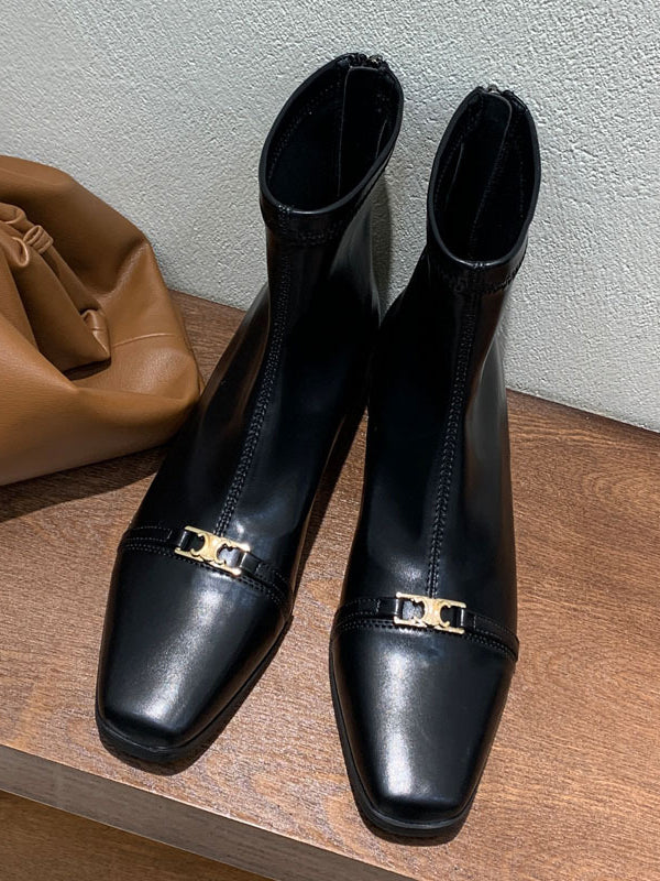 Polished Boots with an Effortless Classic Look
