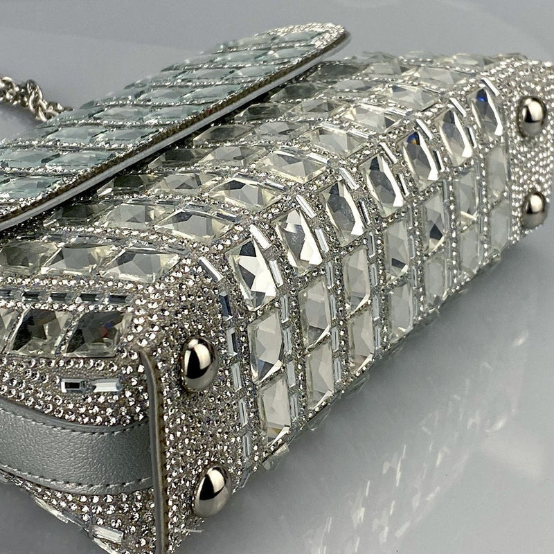 A Vintage Style Bag with Delicate Timeless Details