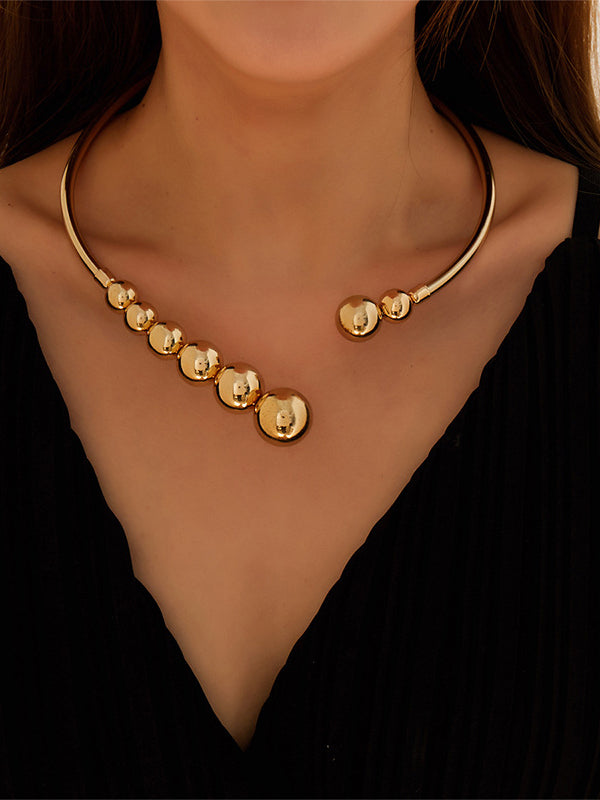 Gracefully Styled Garment for Any Occasion