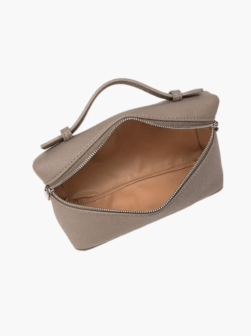 Sophisticated Bag with a Clean Classic Look