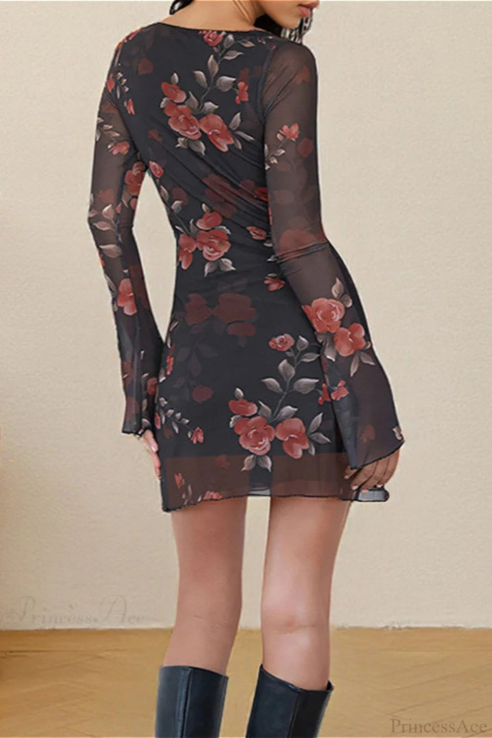 Gracefully Styled Dress for Any Occasion