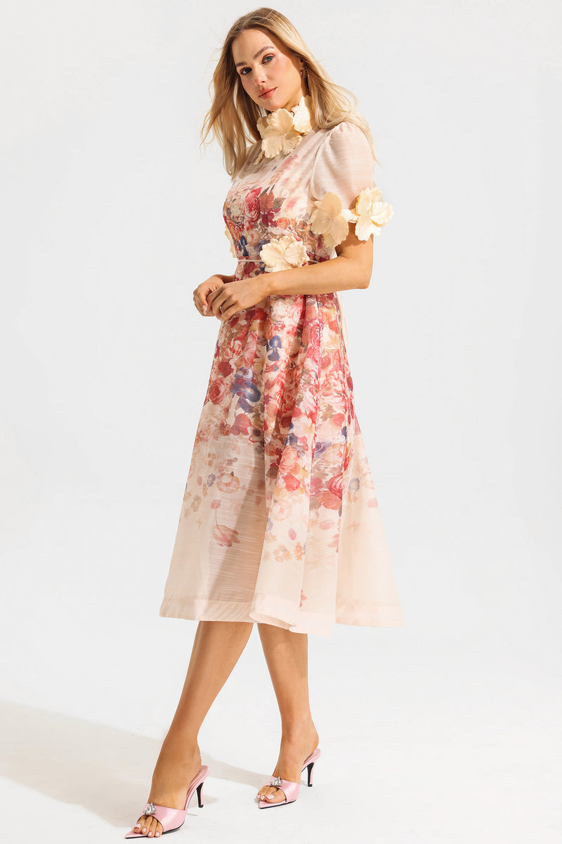 Effortlessly Elegant Dress with a Timeless Design