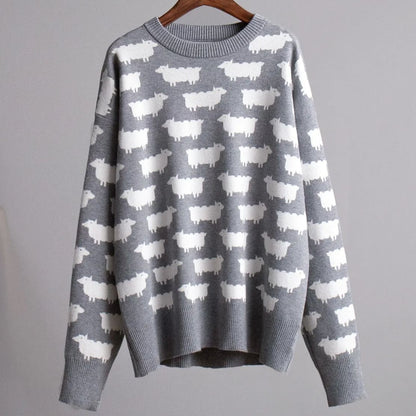 Effortlessly Elegant Sweater with a Timeless Design
