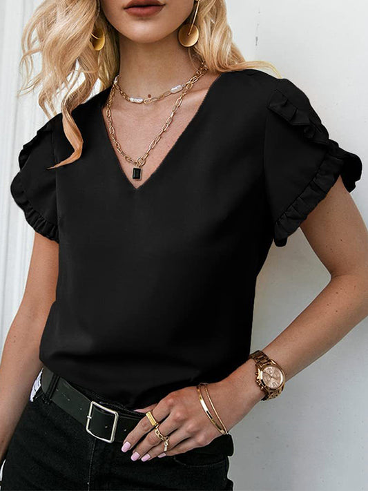 Well Tailored T-Shirt with a Graceful Silhouette