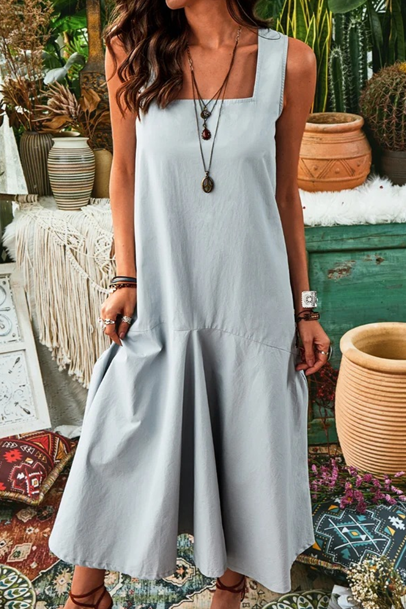 Effortlessly Elegant Dress with a Timeless Design