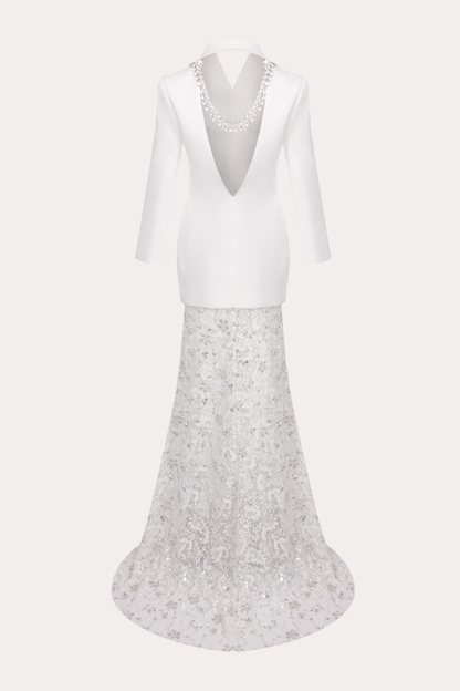 Gracefully Styled Garment for Any Occasion