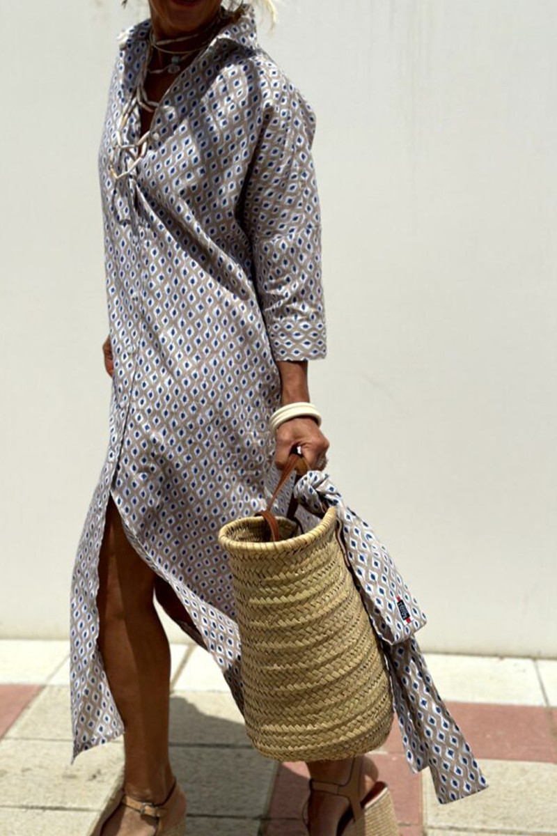 Classic Vintage & Enduringly Stylish Dress