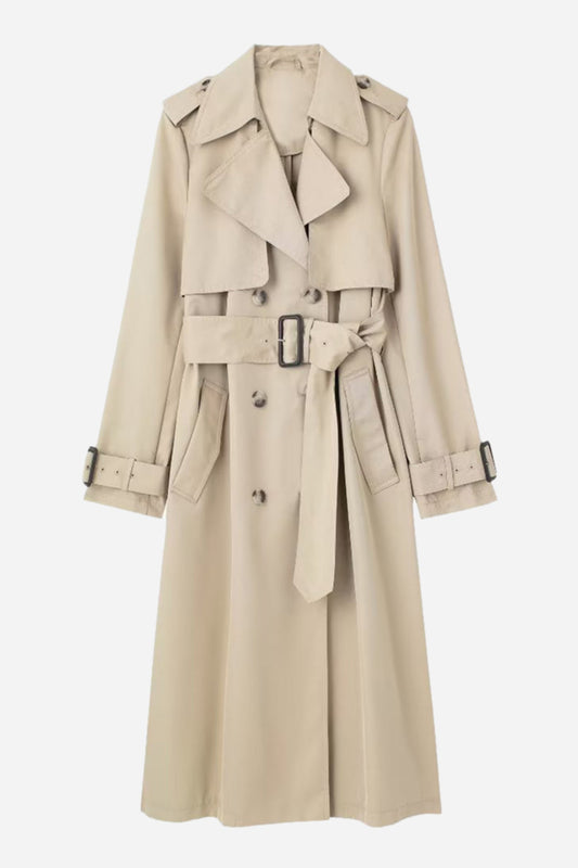 Well Tailored Coat with a Graceful Silhouette