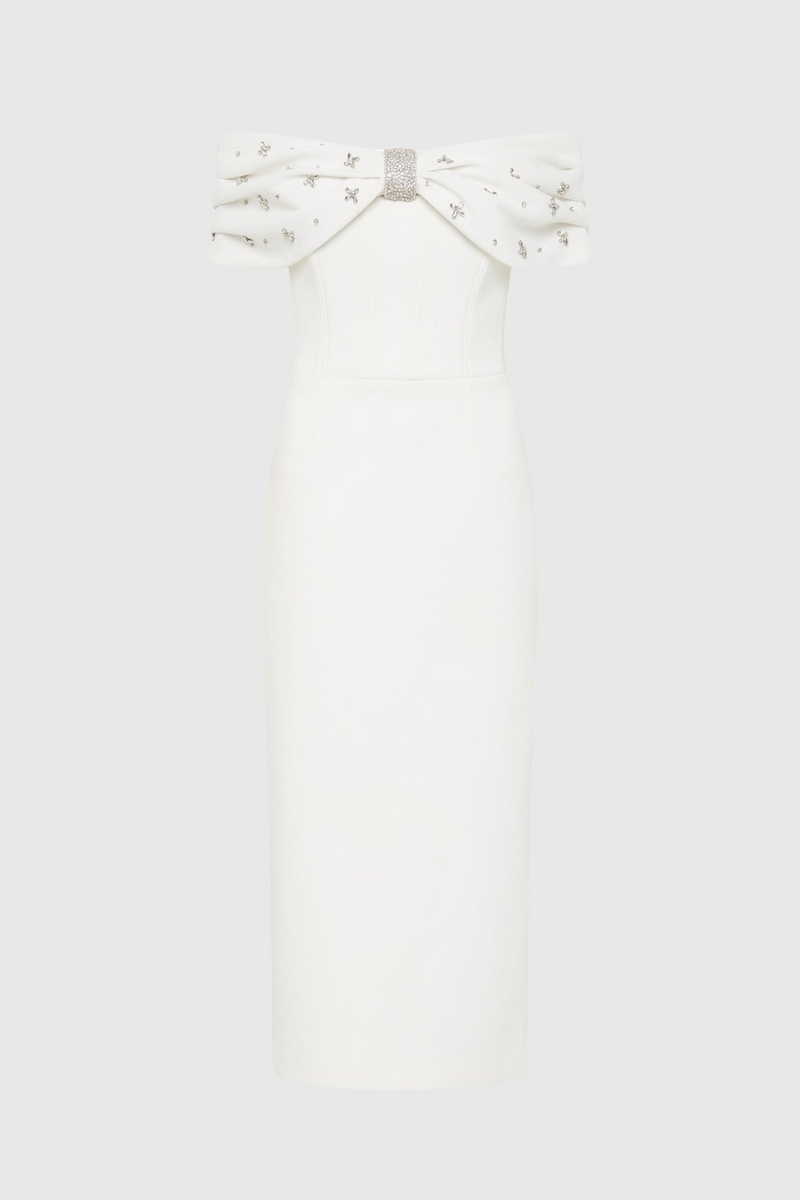 Sophisticated Dress with a Clean Classic Look