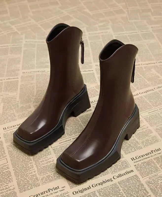 Beautifully Finished Boots in a Timeless Design