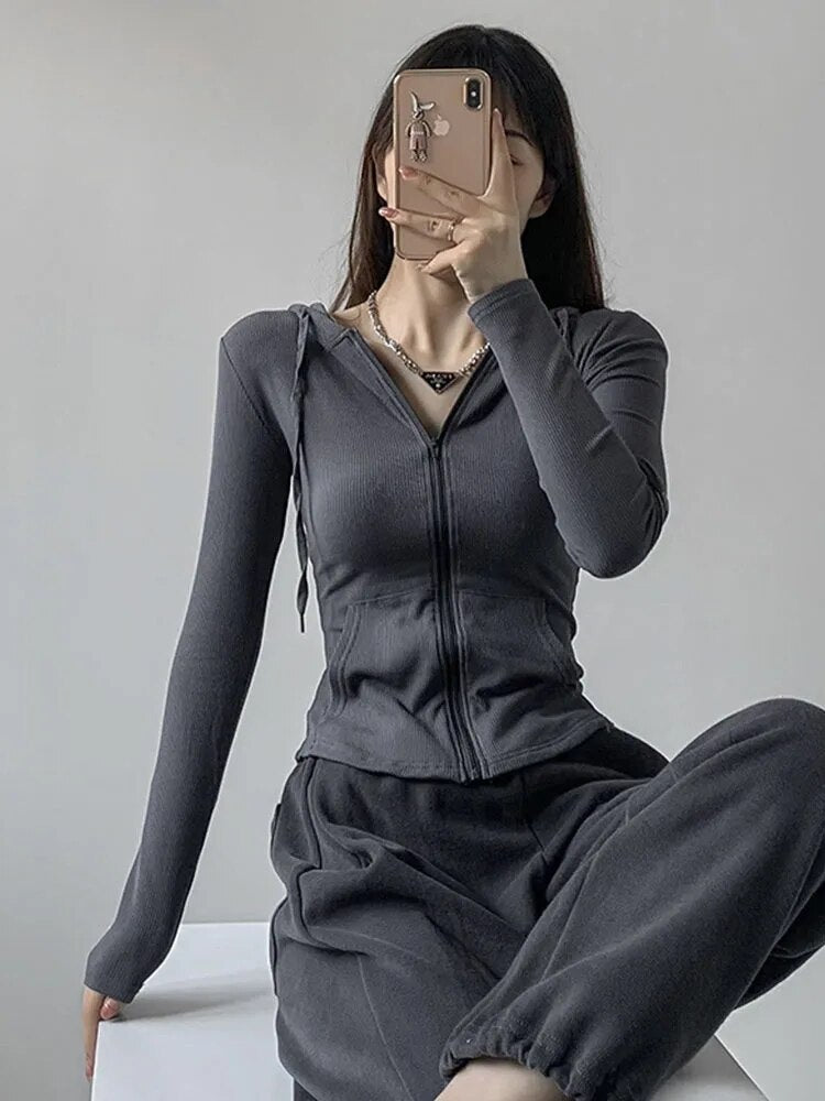 Effortlessly Elegant Cardigan with a Timeless Design