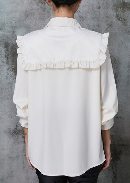 Sophisticated Blouse with a Clean Classic Look