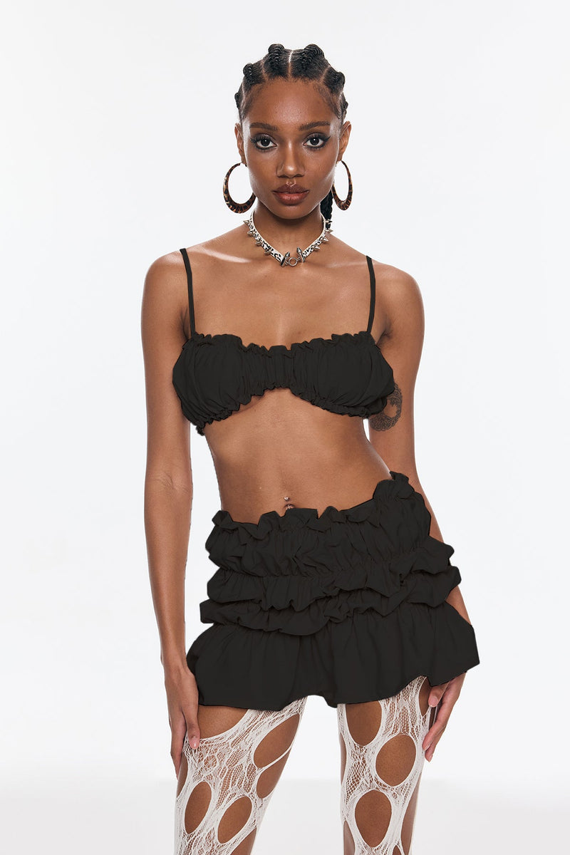 Well Tailored Garment with a Graceful Silhouette